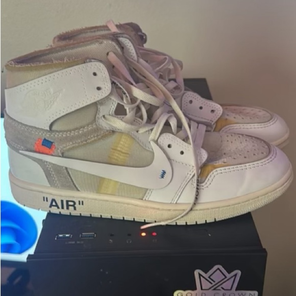 Off White Jordan 1s